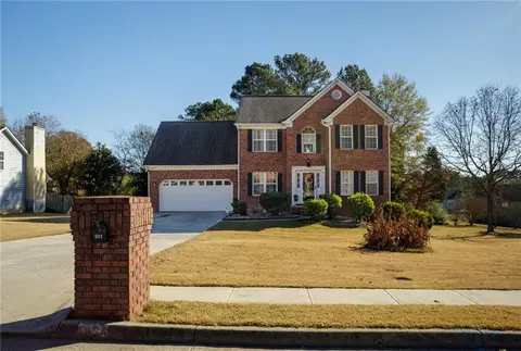 1055 Masters Ln, Snellville, GA 30078
