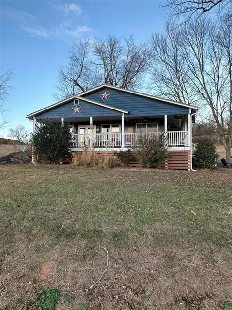 491 Hogsed Rd, Hiawassee, GA 30546