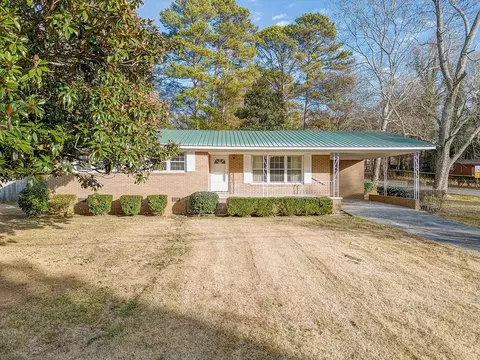114 Deer Park Ln, Calhoun, GA 30701