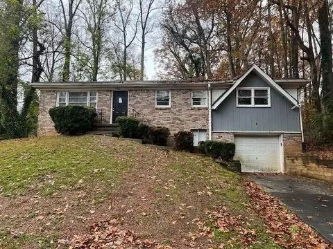 4413 Lovridge Dr, Atlanta, GA 30331