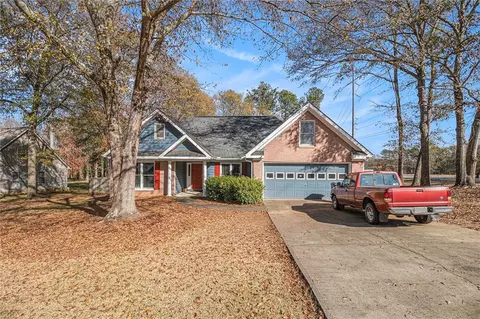 1100 Thornwood Cir, Covington, GA 30016