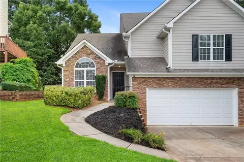 4346 Clairesbrook Ln, Acworth, GA 30101