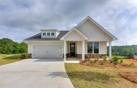 130 Cooper Dr, Mansfield, GA 30055
