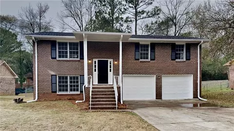 1657 Devon Ct, Stone Mountain, GA 30088