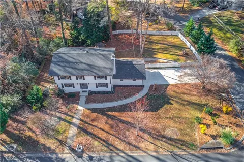 4000 Admiral Dr, Chamblee, GA 30341 photo 2