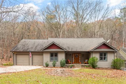 246 Lakewood Dr, Waleska, GA 30183