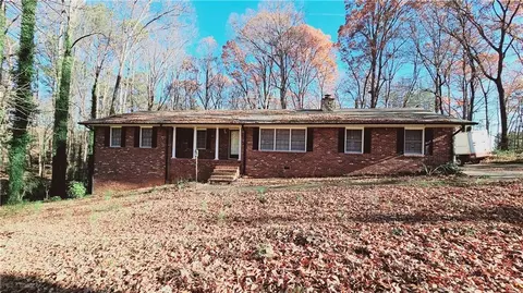 5886 Gretna Ct, Rex, GA 30273