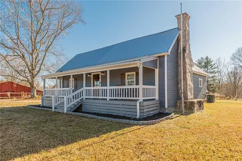 575 Five Points Rd, Buchanan, GA 30113 photo 4