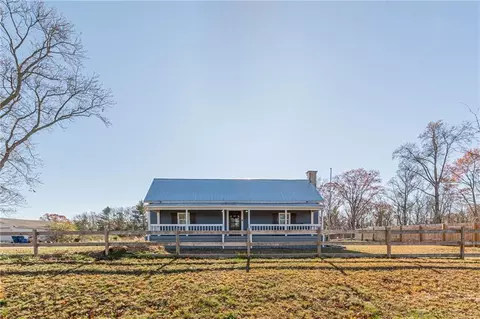 575 Five Points Rd, Buchanan, GA 30113 photo 2