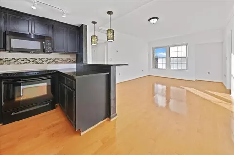 199 14th St NE #810, Atlanta, GA 30309