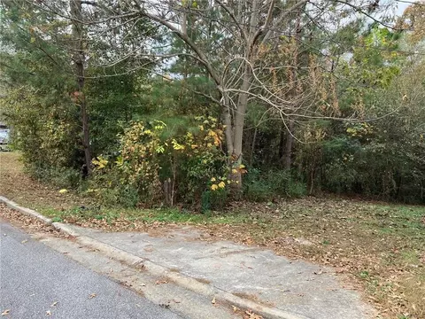 84 Persimmon St, Toccoa, GA 30577 photo 2