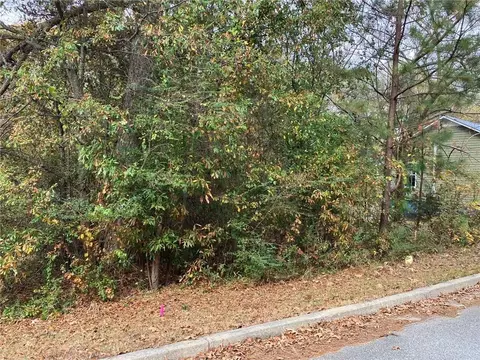 84 Persimmon St, Toccoa, GA 30577 photo 3