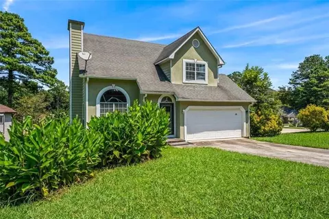 860 Bristol Way, Lithonia, GA 30058