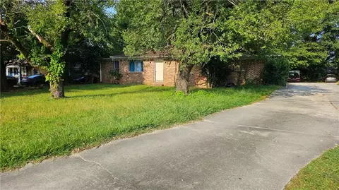 2836 Whispering Hills Dr, Chamblee, GA 30341