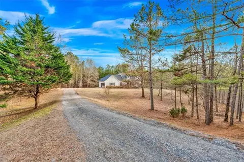 608 Ruby Path, Dallas, GA 30132