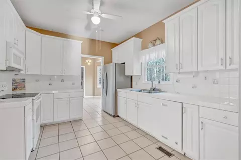 608 Ruby Path, Dallas, GA 30132 photo 6