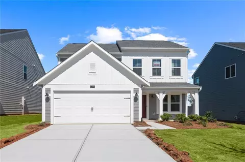 398 Crystal Lake Pkwy, Hoschton, GA 30548