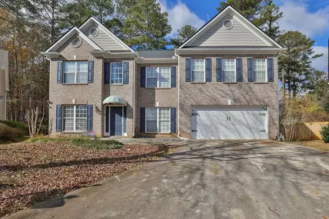 1401 Parkview Glen Ln, Stone Mountain, GA 30087