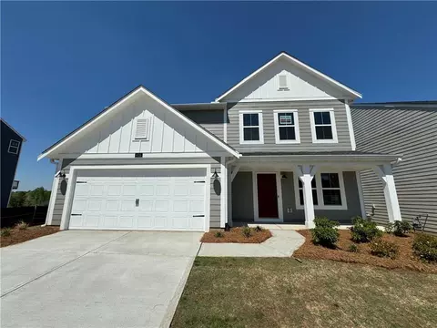 384 Crystal Lake Pkwy, Hoschton, GA 30548