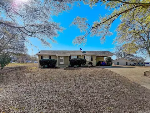 180 Bart Manous Rd, Canton, GA 30115