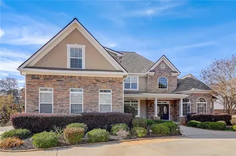 7200 Crestview Dr SE, Covington, GA 30014