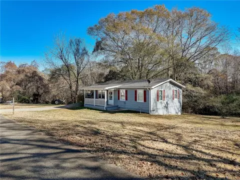 Exterior - 204 Cloud Ln, Canton, GA 30115 photo 7 of 12