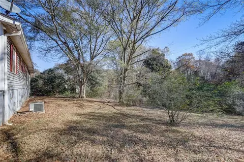 Exterior - 204 Cloud Ln, Canton, GA 30115 photo 10 of 12