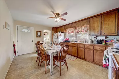Dining - 204 Cloud Ln, Canton, GA 30115 photo 1 of 2