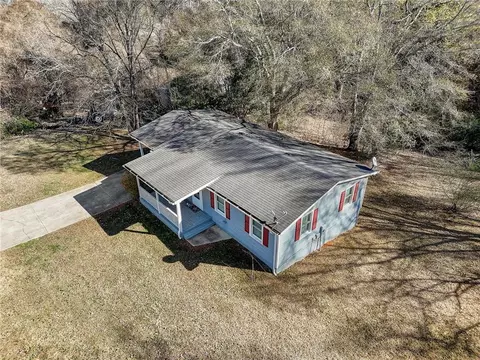 Exterior - 204 Cloud Ln, Canton, GA 30115 photo 6 of 12