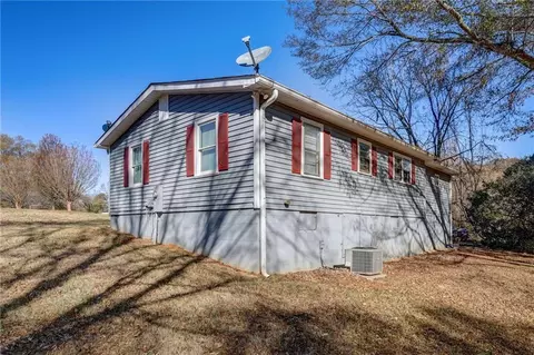 Exterior - 204 Cloud Ln, Canton, GA 30115 photo 9 of 12