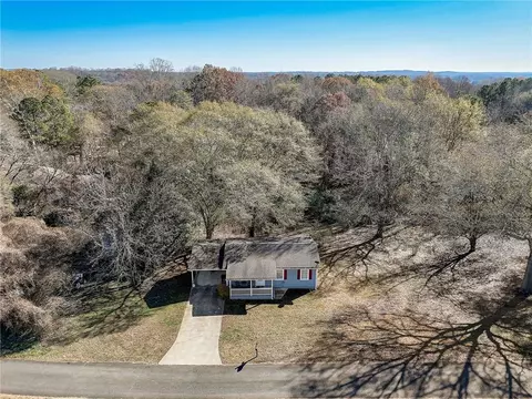 204 Cloud Ln, Canton, GA 30115