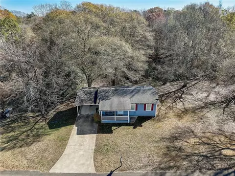 View/Area - 204 Cloud Ln, Canton, GA 30115 photo 3 of 4