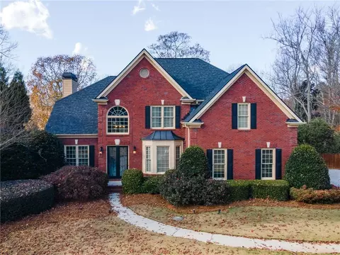 4370 Chatuge Dr, Buford, GA 30519