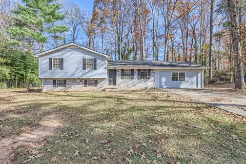 7444 Paul Ct, Riverdale, GA 30274