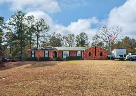 5038 Idlewood Dr, Macon, GA 31210