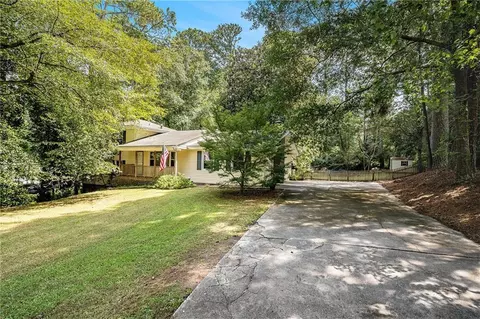 2192 Rolling Acres Dr SW, Conyers, GA 30094