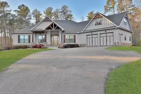 714 Cove Lake Dr, Marble Hill, GA 30148
