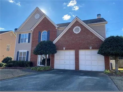 1005 Laurel Cove Dr, Snellville, GA 30078