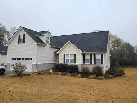 194 Berry Hill Ln, Hoschton, GA 30548