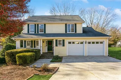 1490 Kingfield Dr, Johns Creek, GA 30005
