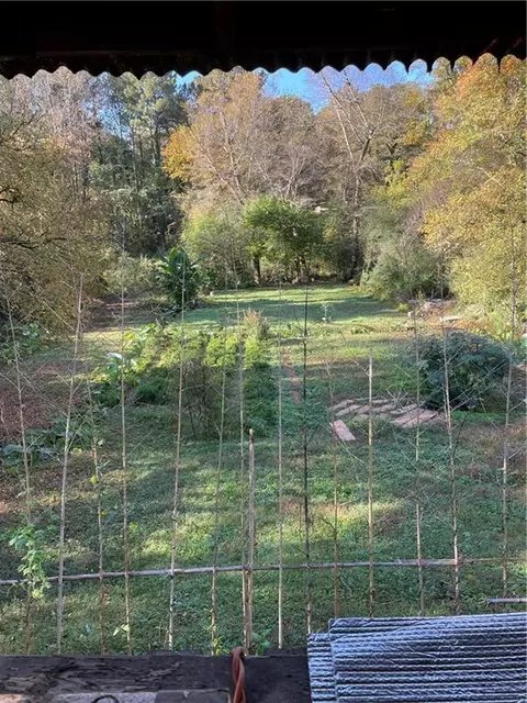 4368 Cedar Ridge Trl, Stone Mountain, GA 30083