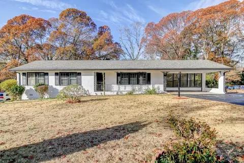 6497 Pleasant Valley Dr, Morrow, GA 30260