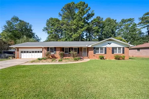 4699 Bexley Dr, Stone Mountain, GA 30083
