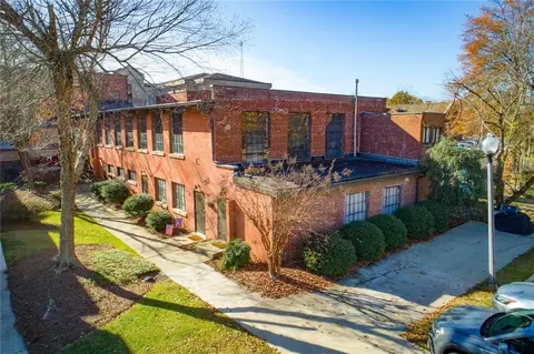 301 Bradley St #C1, Carrollton, GA 30117