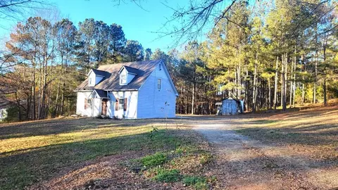 971 Park St, Loganville, GA 30052