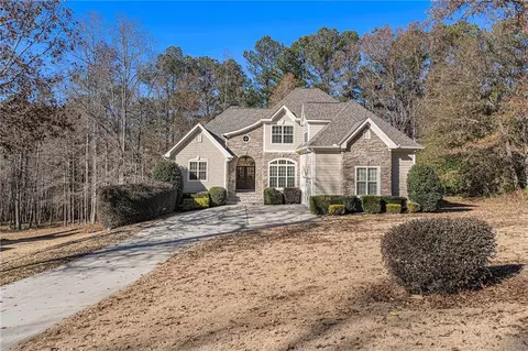 95 Fischer Trce, Newnan, GA 30265