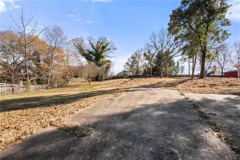 934 Etta Vesta Cir, Gainesville, GA 30501