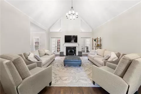 1718 Harts Run, Chamblee, GA 30341 photo 10