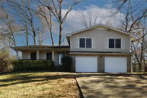 3810 N Shelby Ln, Douglasville, GA 30135