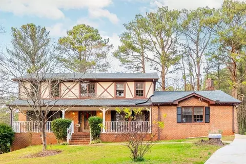 4512 Allgood Springs Dr, Stone Mountain, GA 30083